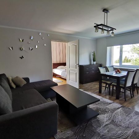 Kesklinna Silla Apartment - Free Parking Pärnu Esterno foto