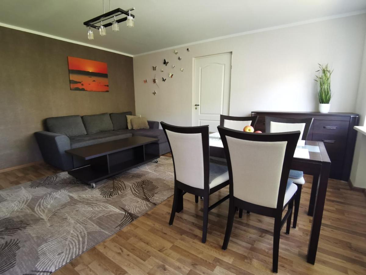 Kesklinna Silla Apartment - Free Parking Pärnu Esterno foto