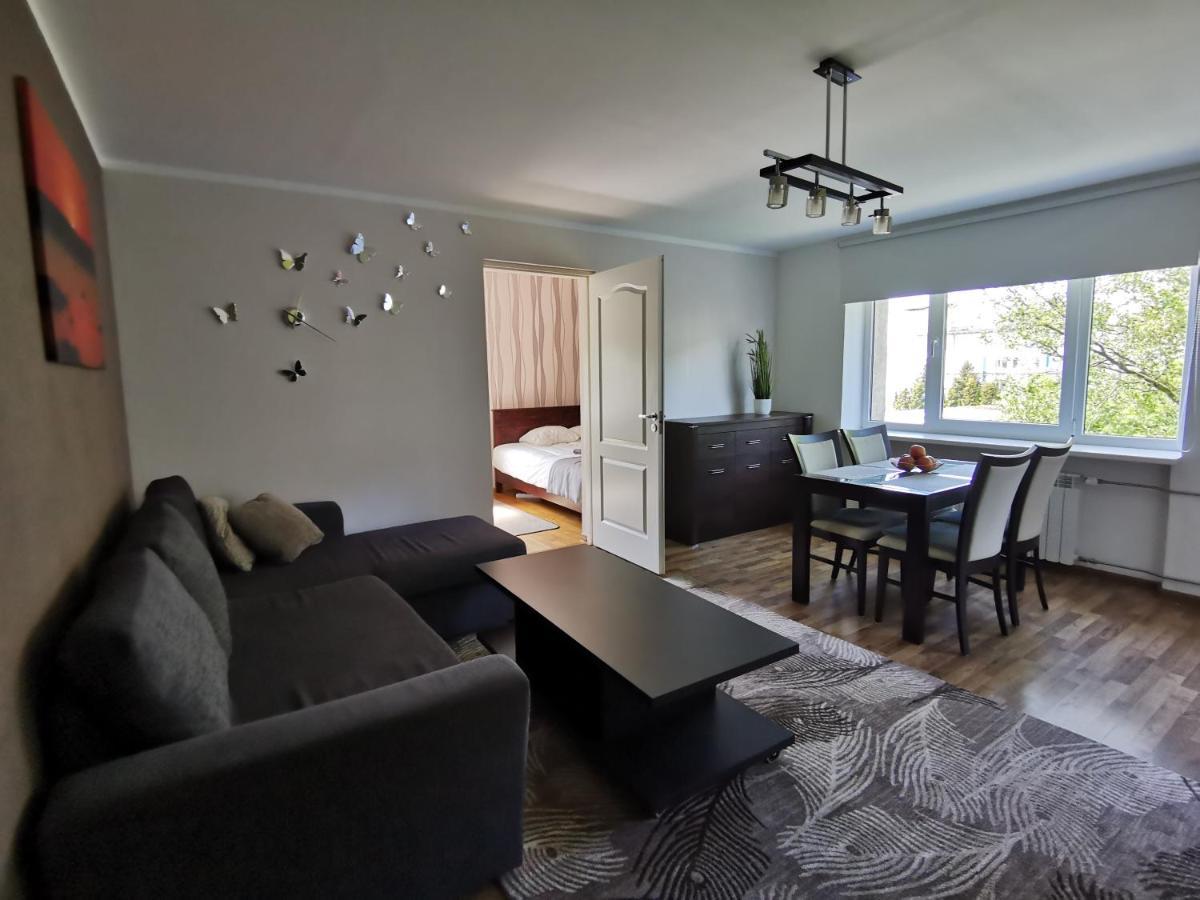 Kesklinna Silla Apartment - Free Parking Pärnu Esterno foto